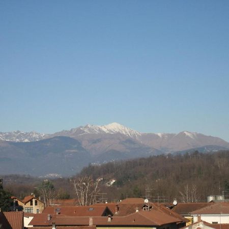 Residence Sport & Benessere Brebbia Bagian luar foto