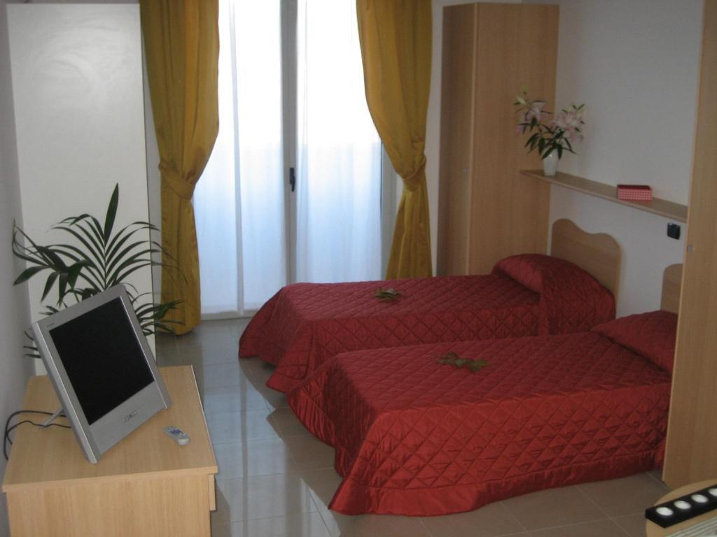 Residence Sport & Benessere Brebbia Ruang foto